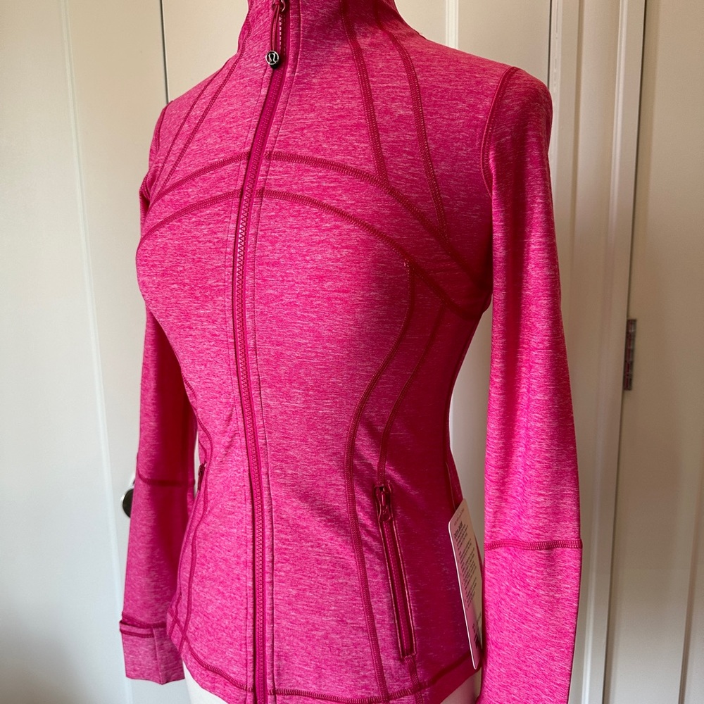 NWT Lululemon Define Jacket size 6 - Heathered Jeweled Magenta